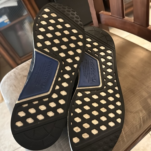 Adidas NMD R1 - Picture 4 of 4